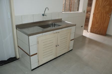 Casa para alugar com 2 quartos, 48m² em Jardim Sao Francisco, Embu das Artes