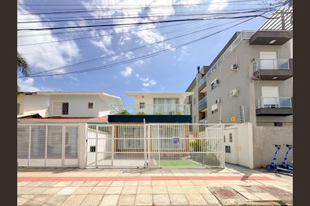 Casa para alugar com 200m², 4 quartos e 2 vagasFachada