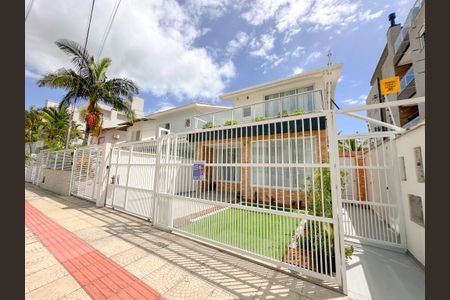 Casa para alugar com 200m², 4 quartos e 2 vagasFachada
