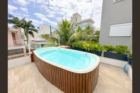 Casa para alugar com 200m², 4 quartos e 2 vagasPiscina