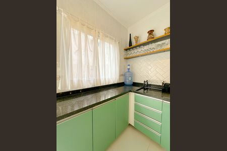 Casa para alugar com 200m², 4 quartos e 2 vagasCozinha