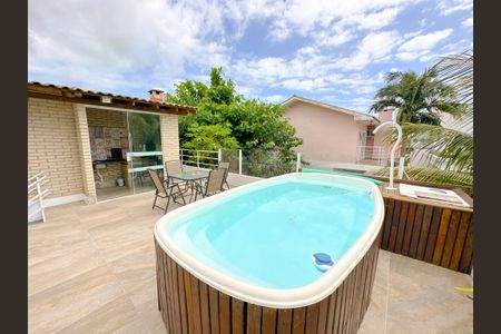 Casa para alugar com 200m², 4 quartos e 2 vagasPiscina