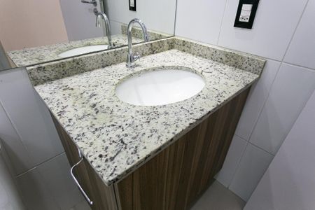 Apartamento à venda com 68m², 2 quartos e 1 vagaBanheiro Social