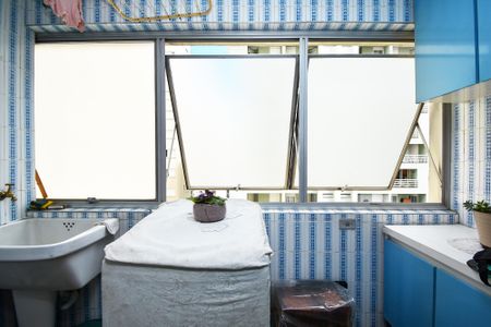 Apartamento para alugar com 122m², 3 quartos e 2 vagaslavanderia