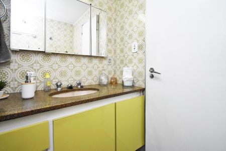 Apartamento para alugar com 122m², 3 quartos e 2 vagasbanheiro corredor