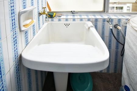 Apartamento para alugar com 122m², 3 quartos e 2 vagaslavanderia