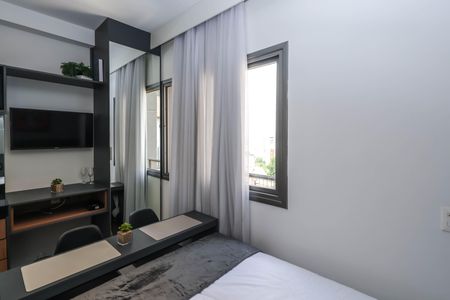 Quarto e cozinha de kitnet/studio para alugar com 1 quarto, 18m² em Liberdade, São Paulo