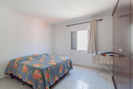 Quarto 2 de casa para alugar com 2 quartos, 80m² em Jardim Gonzaga, São Paulo