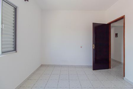 Casa para alugar com 120m², 2 quartos e 2 vagasQuarto 1