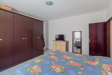 Casa para alugar com 120m², 2 quartos e 2 vagasQuarto 2