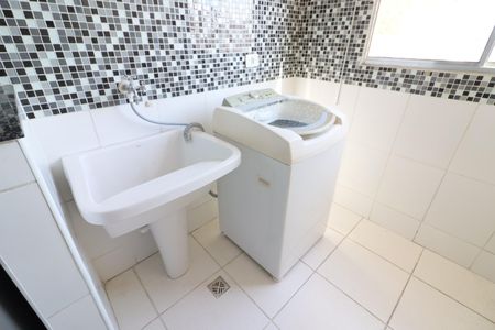 Apartamento à venda com 54m², 2 quartos e 1 vagaCozinha e Área de Serviço