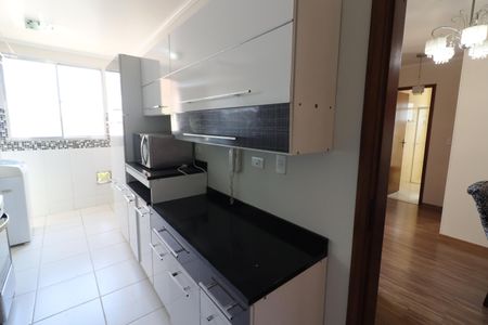 Apartamento à venda com 54m², 2 quartos e 1 vagaCozinha e Área de Serviço