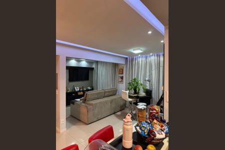 Sala de apartamento para alugar com 3 quartos, 75m² em Cavalhada, Porto Alegre