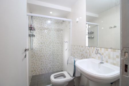 Apartamento à venda com 75m², 3 quartos e 2 vagasBanheiro da suíte