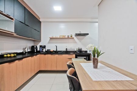 Cozinha de apartamento à venda com 2 quartos, 52m² em Vila Guilherme, São Paulo