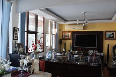 Casa de condomínio à venda com 200m², 3 quartos e 5 vagasSala 1