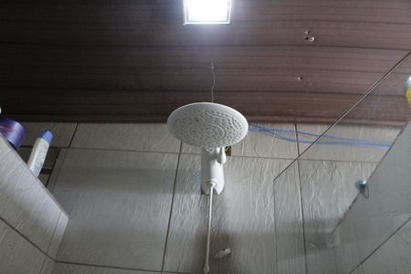 Casa de condomínio à venda com 200m², 3 quartos e 5 vagasBanheiro da Suíte 1