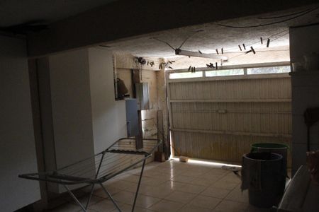 Casa de condomínio à venda com 200m², 3 quartos e 5 vagasLavanderia