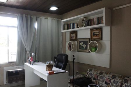 Casa de condomínio à venda com 200m², 3 quartos e 5 vagasSala 2