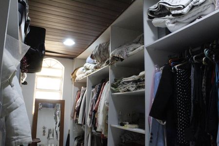 Casa de condomínio à venda com 200m², 3 quartos e 5 vagasCloset da suíte 1
