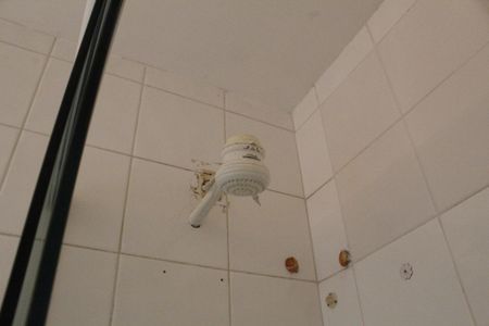 Casa de condomínio à venda com 200m², 3 quartos e 5 vagasBanheiro da Suíte 2