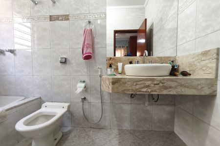 Casa à venda com 400m², 3 quartos e 4 vagasBanheiro Suíte