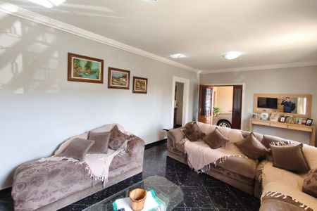 Casa para alugar com 3 quartos, 400m² em Jardim São Vicente, Campinas