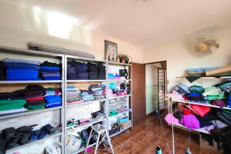 Casa à venda com 400m², 3 quartos e 4 vagasCômodo Extra