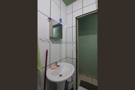 Casa à venda com 100m², 2 quartos e 2 vagasBanheiro Social