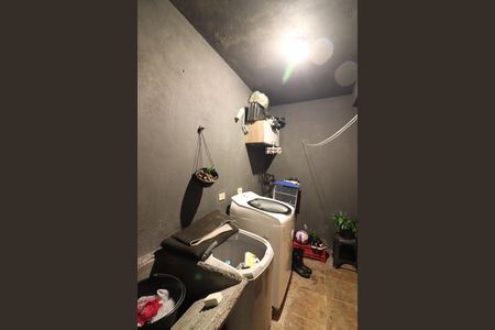 Casa à venda com 100m², 2 quartos e 2 vagasÁrea de Serviço