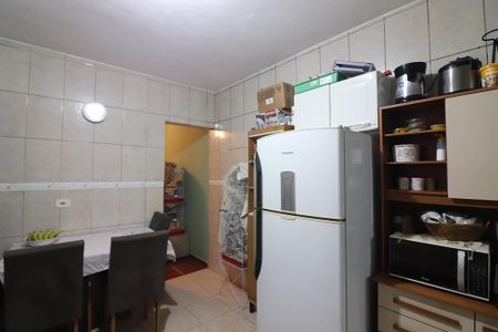 Casa à venda com 100m², 2 quartos e 2 vagasCozinha 