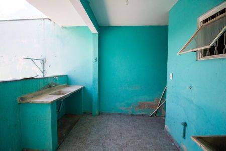 Casa para alugar com 80m², 2 quartos e 3 vagasCozinha 