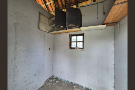 Casa de condomínio à venda com 200m², 2 quartos e 6 vagasQuarto de Serviço 