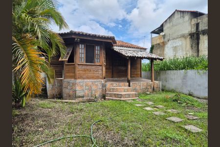 Casa de condomínio à venda com 200m², 2 quartos e 6 vagasÁrea externa 