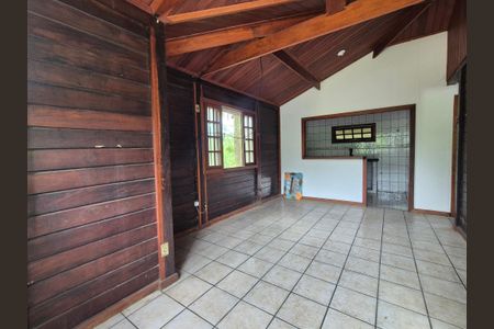 Sala de casa de condomínio para alugar com 2 quartos, 200m² em Vargem Grande, Rio de Janeiro