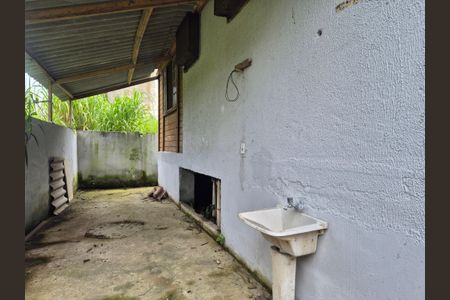 Casa de condomínio à venda com 200m², 2 quartos e 6 vagasÁrea de Serviço 