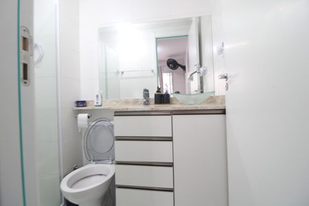 Banheiro da suíte de apartamento à venda com 1 quarto, 37m² em Socorro, São Paulo