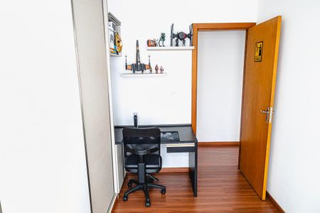 Quarto 1 de apartamento à venda com 2 quartos, 52m² em Manacás, Belo Horizonte