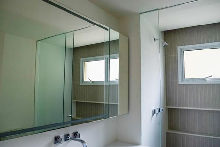 Apartamento para alugar com 174m², 4 quartos e 3 vagas Apartamento para alugar com 174m², 4 quartos e 3 vagasBanheiro Suite Master