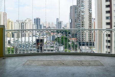 Apartamento para alugar com 174m², 4 quartos e 3 vagas Apartamento para alugar com 174m², 4 quartos e 3 vagasVaranda