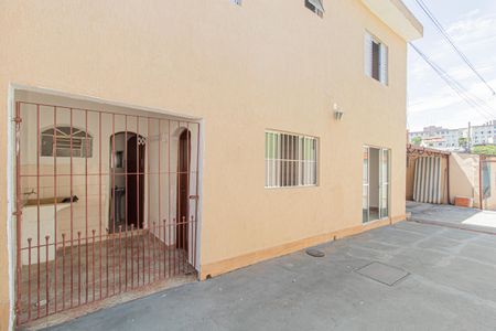 Casa para alugar com 80m², 2 quartos e 1 vagaÁrea comum