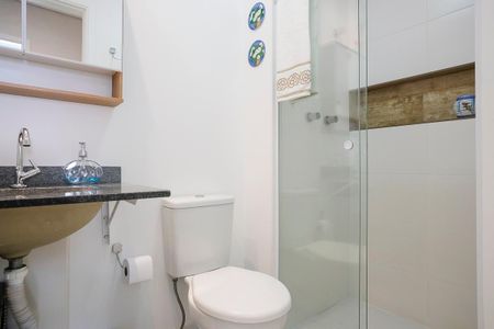 Apartamento à venda com 64m², 2 quartos e 2 vagasBanheiro social