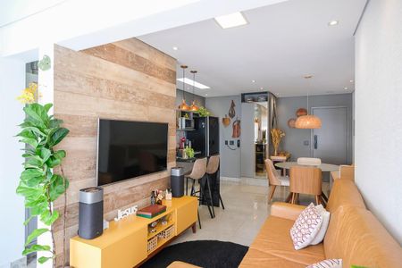 Apartamento à venda com 64m², 2 quartos e 2 vagasSala