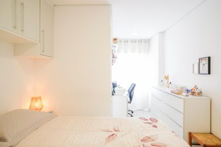 Apartamento à venda com 64m², 2 quartos e 2 vagasSuíte