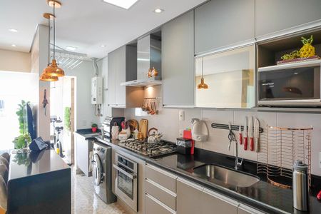 Apartamento à venda com 64m², 2 quartos e 2 vagasCozinha