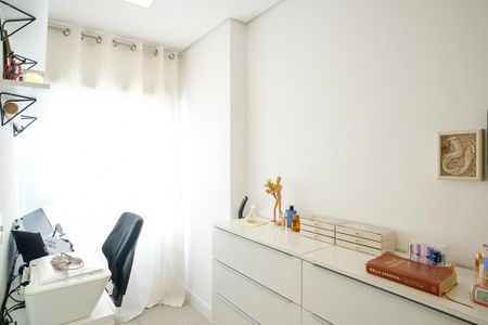 Apartamento à venda com 64m², 2 quartos e 2 vagasSuíte