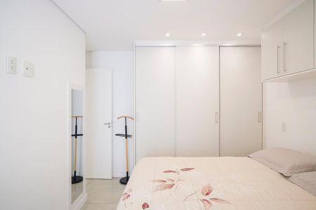 Apartamento à venda com 64m², 2 quartos e 2 vagasSuíte
