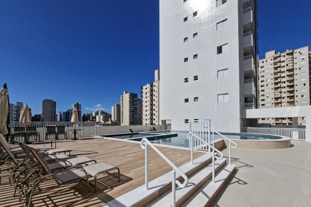 Apartamento para alugar com 130m², 3 quartos e 2 vagasÁrea comum - Piscina