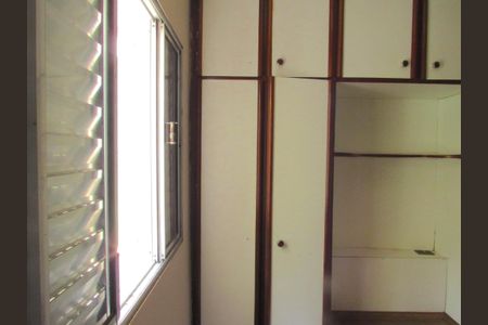 Casa para alugar com 120m², 3 quartos e 2 vagasQuarto 1