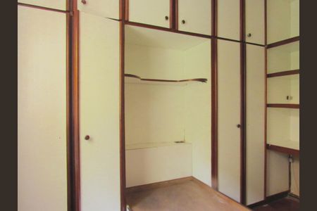 Casa para alugar com 120m², 3 quartos e 2 vagasQuarto 1